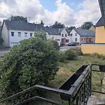 Spacious And Luminous 3 Bedroom In A * Zusch