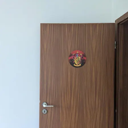 Spacious And Luminous In A Apartment Zusch