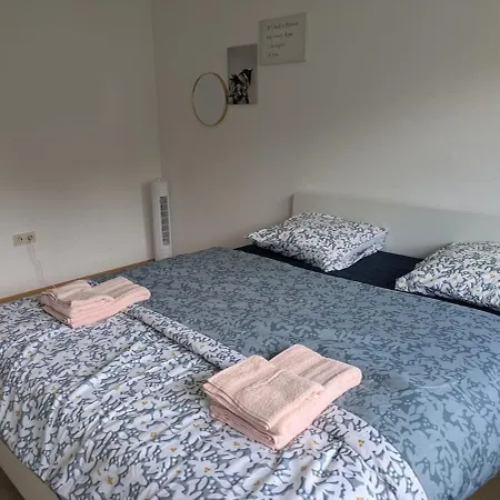 Spacious And Luminous 3 Bedroom In A * Zusch