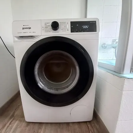 Spacious And Luminous 3 Bedroom In A *