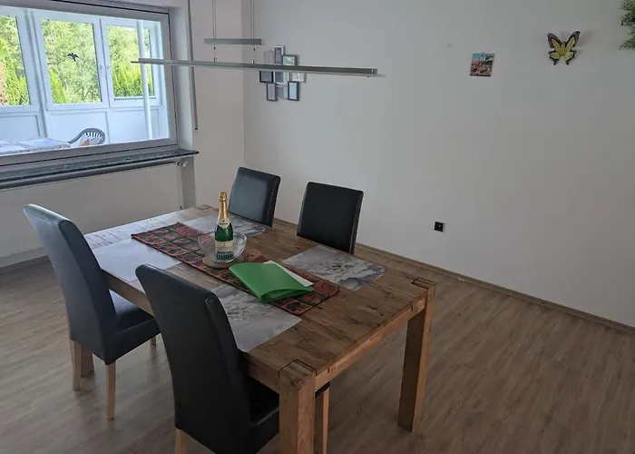 Spacious And Luminous In A Apartament Zusch