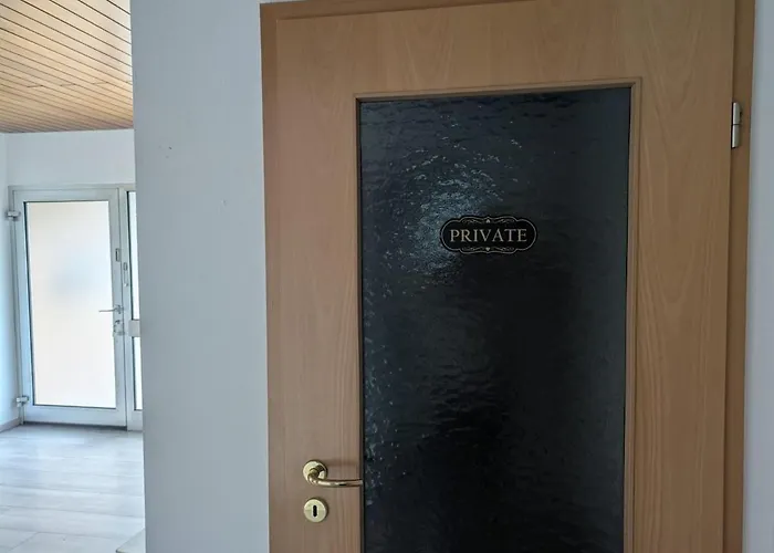 Spacious And Luminous In A Apartament